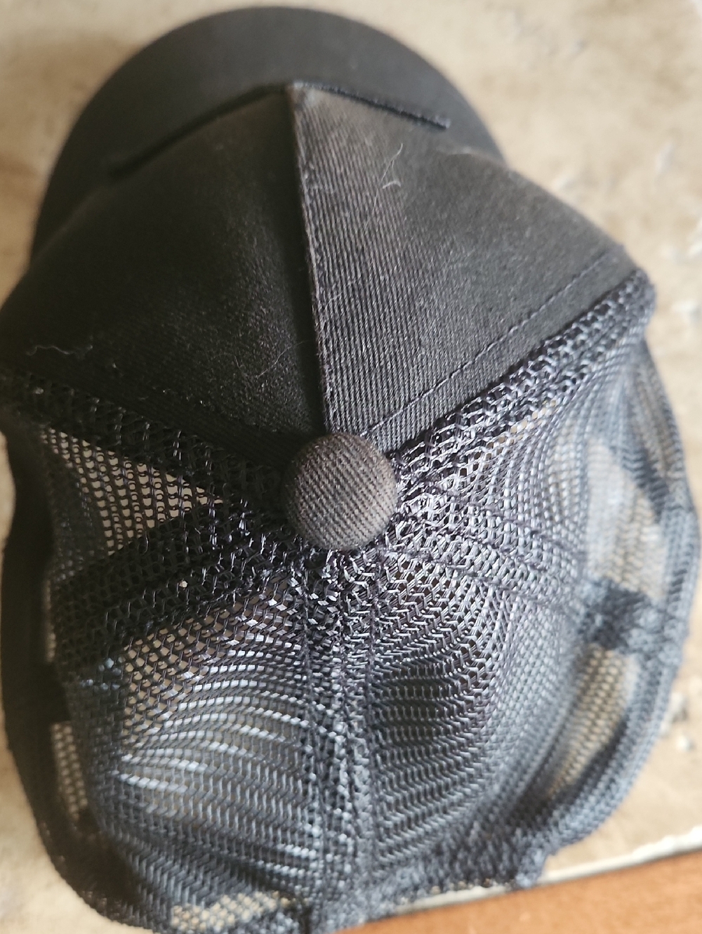 Goorin Bros. THE FARM Lone Wolf Embroidered Black Trucker Hat - Picture 4 of 9